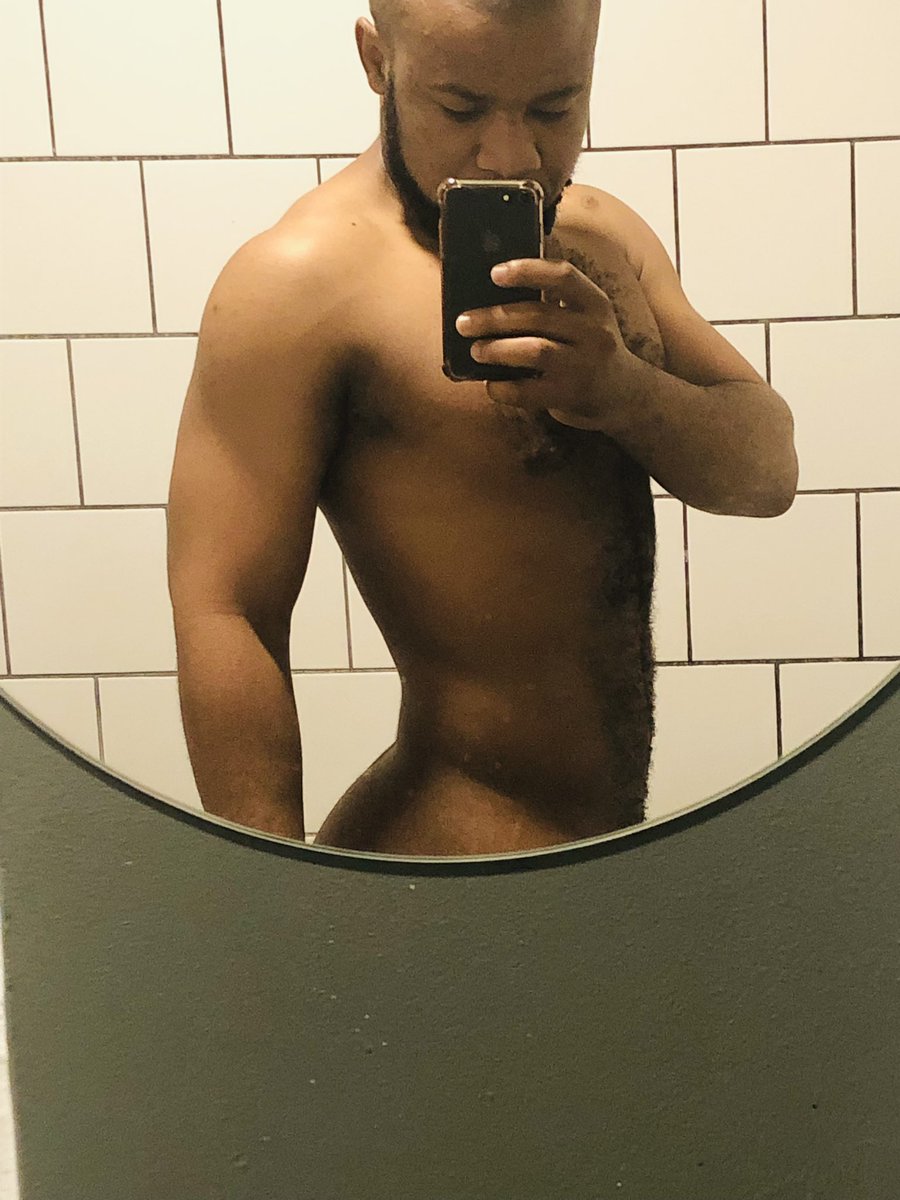 MrNokkie_'s tweet photo. I took a late shower 🚿 #Nudesalert #BodyDevelopment https://t.co/KZMvghYkVN