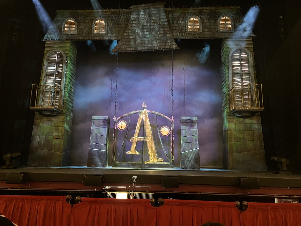 heppdt's tweet photo. Culture vultures outing with to The Addams Family… #TeamHepp https://t.co/EDeVmiXHmM