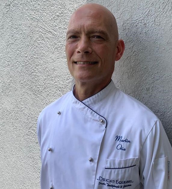 cgastronomico's tweet photo. Gelatología, es la nueva columna del maestro heladero de @delBentGelato,  Martín Oña. En esta oportunidad, nos habla sobre los helados artesanales: https://t.co/UkkdFHiM7m https://t.co/O8iZrK0Bot