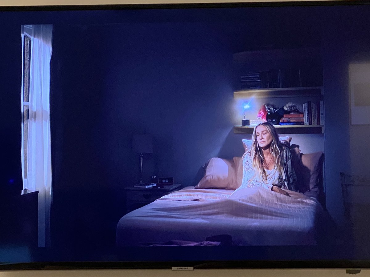 I still have questions about Carrie’s bed size