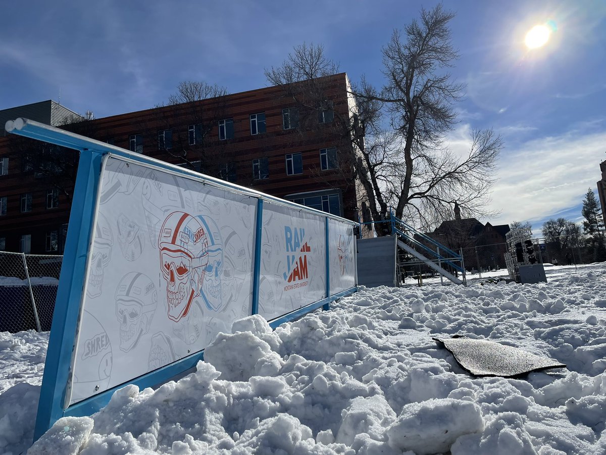 hannah_kearse's tweet photo. Montana State University’s first ever Rail Jam. Tomorrow 5 p.m. - 9 p.m. Tricks, food trucks, music and more. @montanastate https://t.co/y1lfSzkpoA