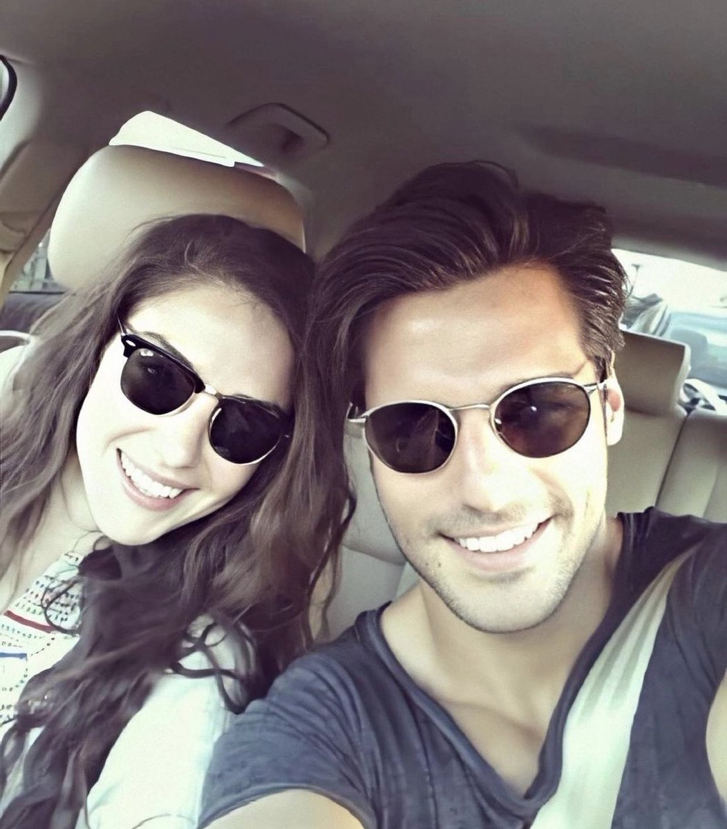 kirazmevsimi_64's tweet photo. sevdiğinle ailenle dostlarınla nice mutlu yılların olsun

EnGüzelYıllara ÖzgeGürel https://t.co/WudKBtHwR1