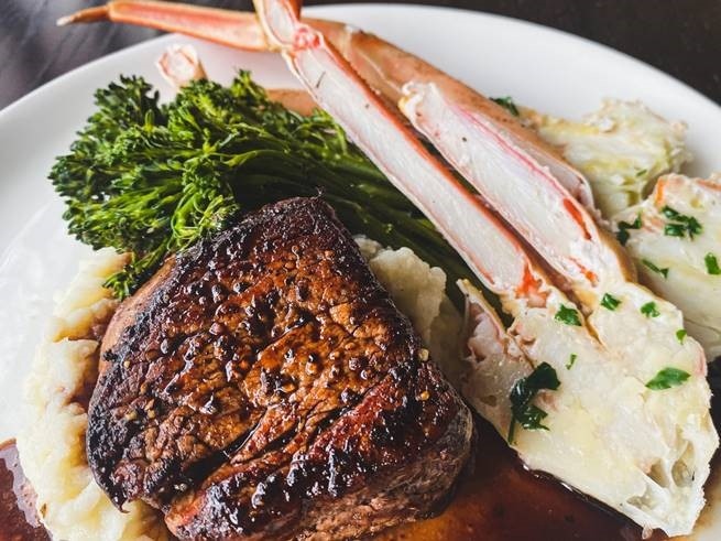 Valentines Dinner Special Feb 12th - 14th - $70 

Beef Tenderloin Filet, Snow Crab Legs, Broccolini, Mashed Potato and Pinot Shallot Sauce