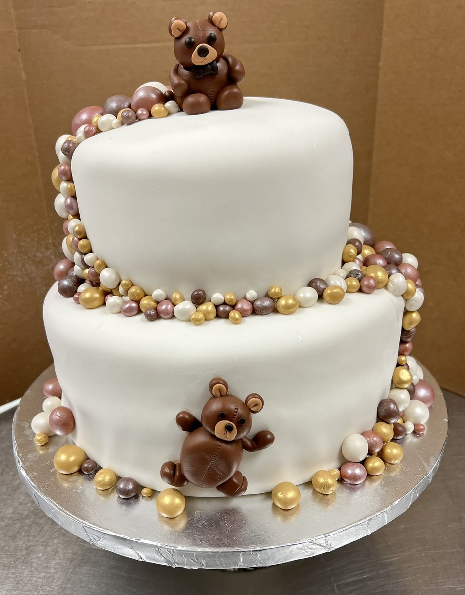 A beautiful baby shower cake by one of the students at Talented Hands Bakery at the Career Center. <a href="/CareerMcvsd/">MCVSD Career Center</a> <a href="/MsKHarmon/">Kelly Height</a> <a href="/CareerCenterCa1/">Career Center Cafe'</a> <a href="/MC_CECHS/">MCVSD Culinary Education Center HS</a>