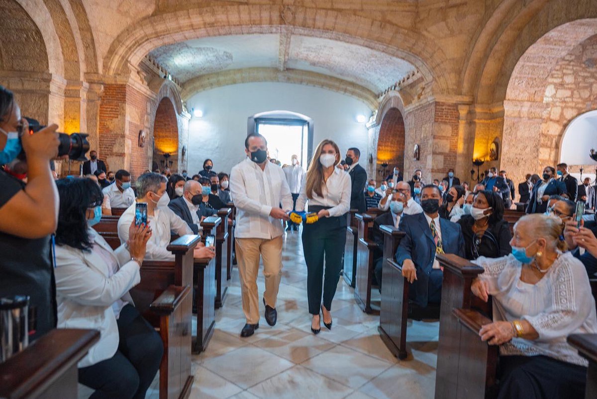 Misa de Acción de Gracias por el 7mo aniversario de la fundación del <a href="/PRM_Oficial/">PRM</a> a cargo de Monseñor Marte Castro demostrando una vez más la unidad total del partido <a href="/luisabinader/">Luis Abinader</a> <a href="/JosePaliza/">Jose Paliza</a> <a href="/CarolinaMejiaG/">CarolinaMejiaG</a> <a href="/llegopapa/">Hipólito Mejía</a> .