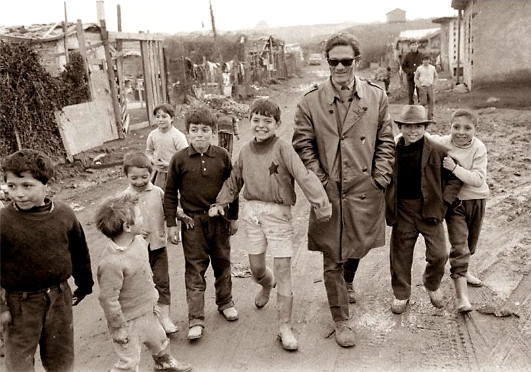sergioandreola's tweet photo. Ma nei rifiuti del mondo, nasce un nuovo mondo.

Pasolini, La religione del mio tempo 

#Pasolini100 
#pasolini75 https://t.co/LXiDcIY9Xw