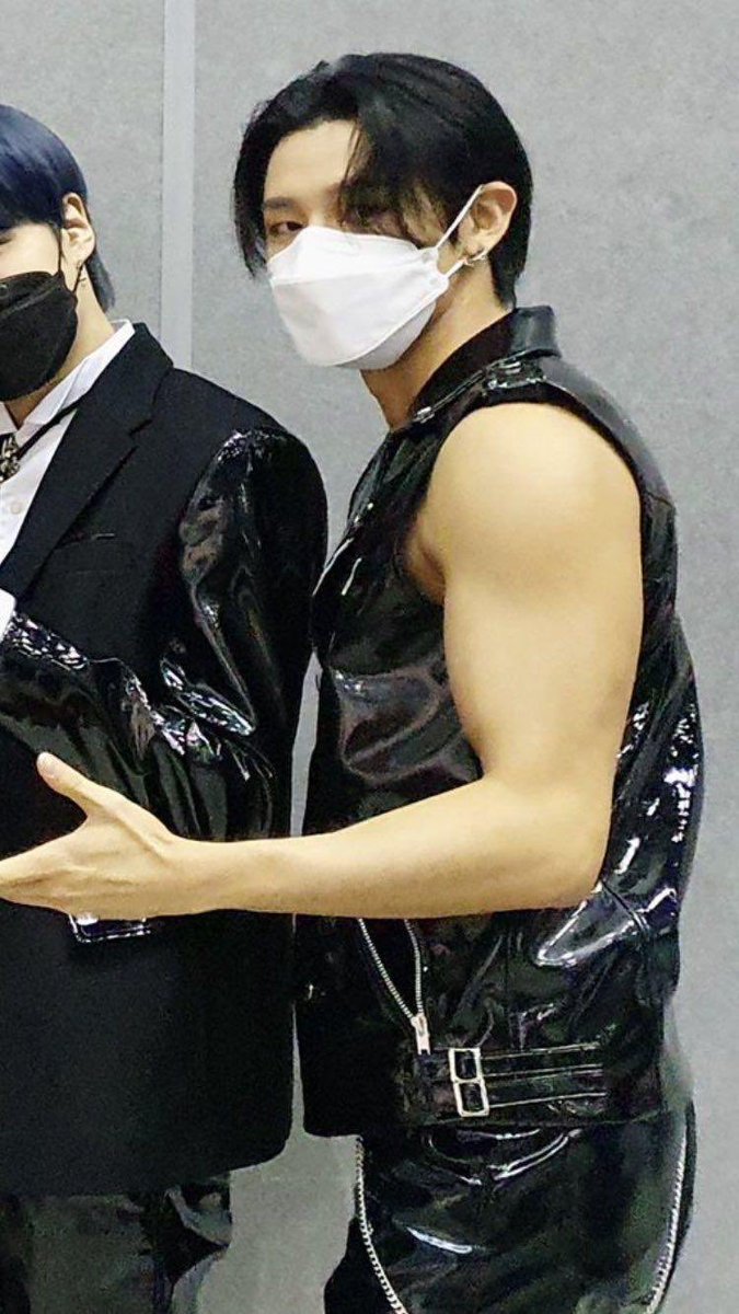 he is effortlessly handsome