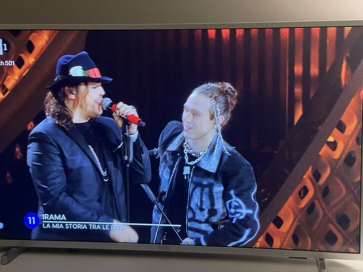Adoro… unica perplessità il trucco di Grignani 🙄 #sanremo22 #Sanremo2022 #festivaldisanremo <a href="/IRAMAPLUME/">IRAMA</a> <a href="/grignanipage/">Gianluca Grignani</a>