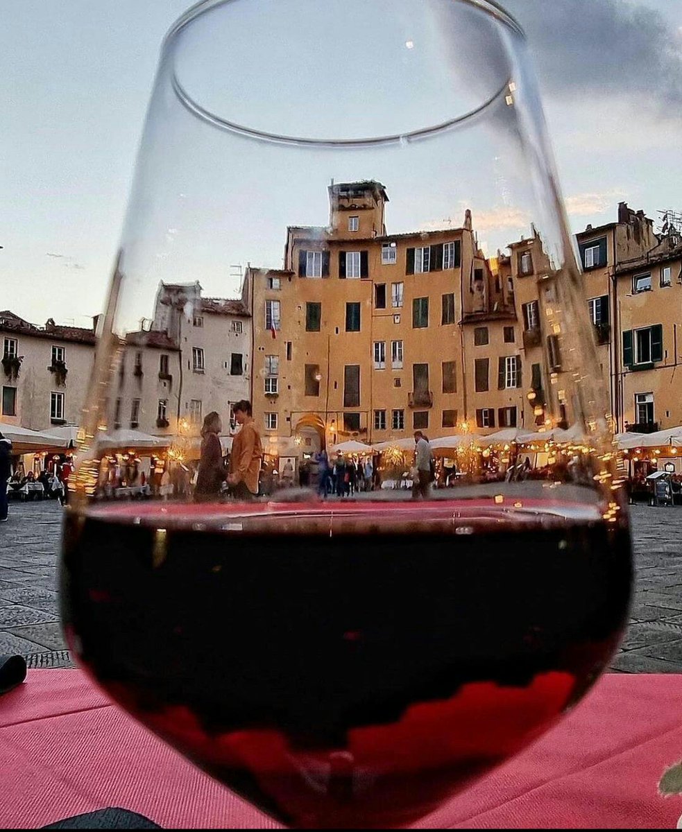 dranormas's tweet photo. Alicorar la vida...🍷 https://t.co/YQQLhQQhJI