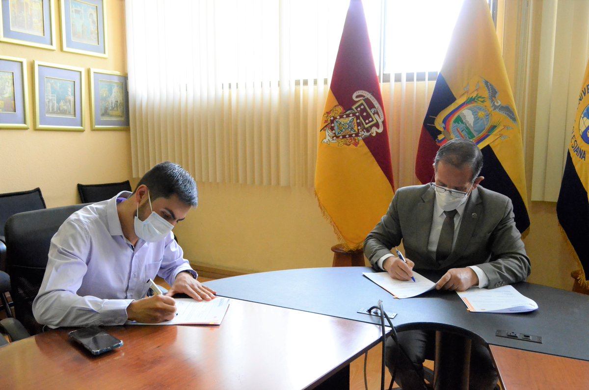 upsalesianaec's tweet photo. ✍️#ConvenioUPS| La sede #Cuenca esta semana firmó acuerdos de cooperación con el @GadACalderon y la Empresa #ALLQU, con la finalidad de determinar compromisos y sinergias de conocimiento a través de proyectos,  y pasantías por estudiantes universitarios.

#UPSCuenca 💙💛 https://t.co/F6tTSz37iQ
