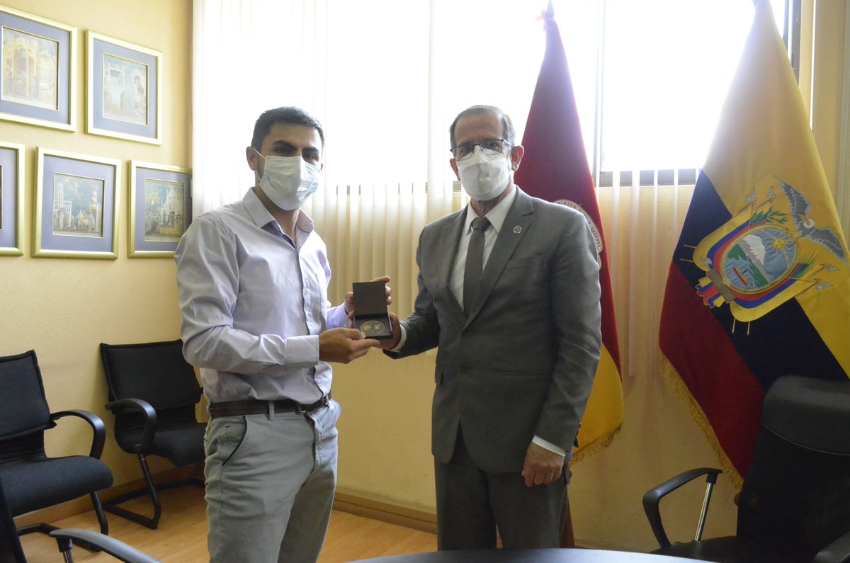 upsalesianaec's tweet photo. ✍️#ConvenioUPS| La sede #Cuenca esta semana firmó acuerdos de cooperación con el @GadACalderon y la Empresa #ALLQU, con la finalidad de determinar compromisos y sinergias de conocimiento a través de proyectos,  y pasantías por estudiantes universitarios.

#UPSCuenca 💙💛 https://t.co/F6tTSz37iQ