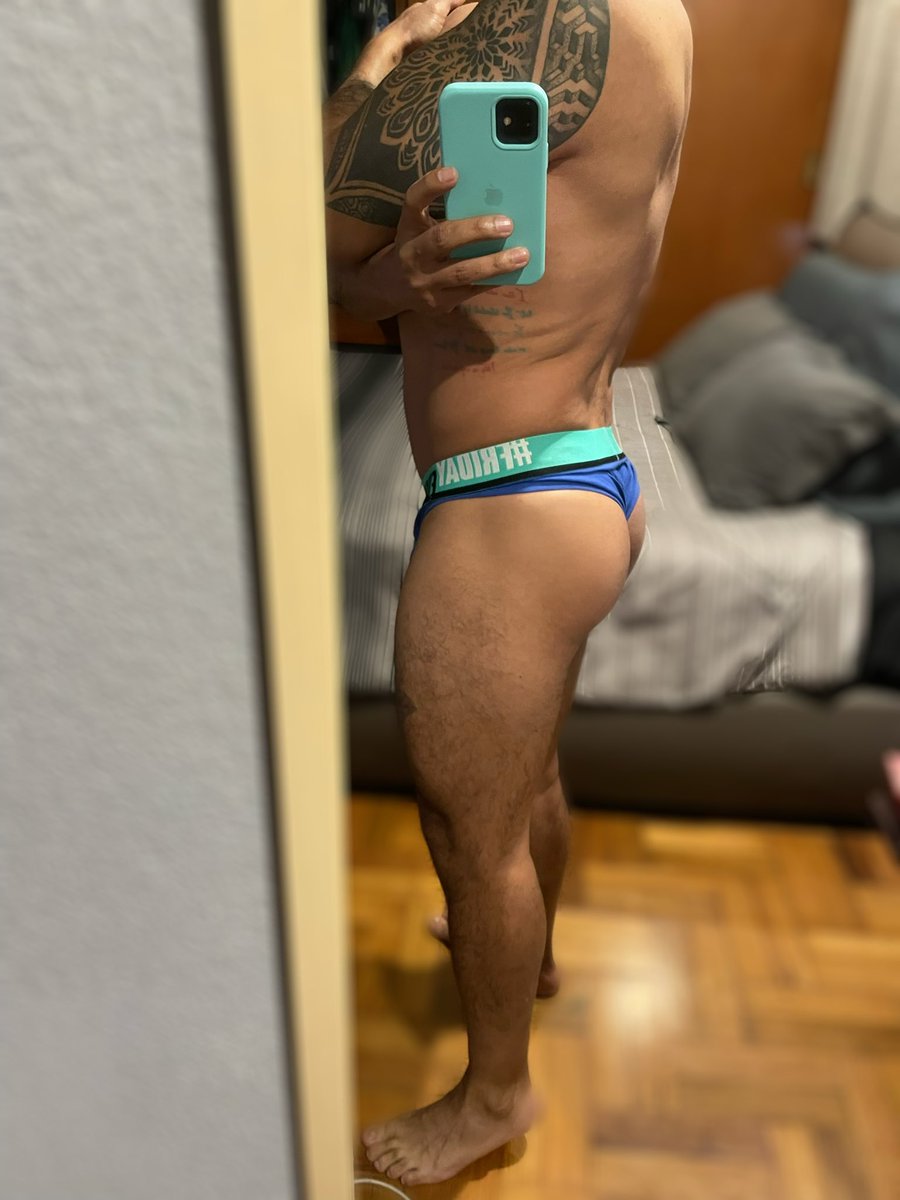 Probando cómo me vería con tanga 😅
POR CIERTO NO ME GUSTA USAR NI QUE USEN 🙊