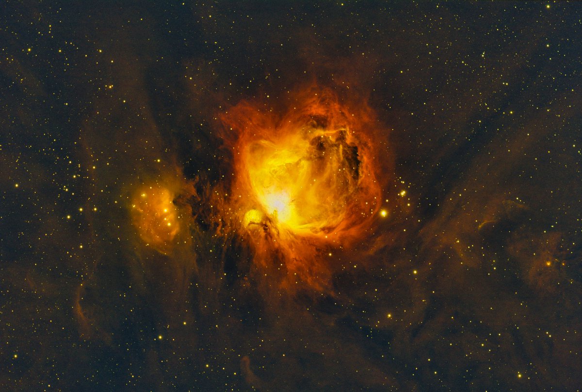 CulturalCondes's tweet photo. Te invitamos a la #expo de #astrofotografía “Siguiendo los astros” #EnElMUI. Imágenes de los cielos chilenos captadas por @Alexis_jaldin, @cariletelier, @tiotuyin y @rmennick

⏰10 a 19:30
📍Isidora Goyenechea 3400
Pase de Movilidad

 📷@rmennick

@munilascondes @AstroChileFoto https://t.co/iVJp7Q6ta5