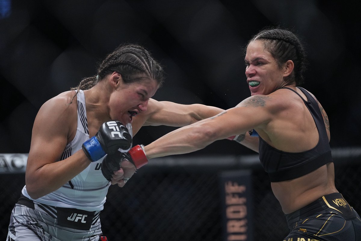 Julianna Pena and Amanda Nunes will be opposing coaches on season 30 of The Ultimate Fighter. Pena confirmed the news during an appearance on The Ellen DeGeneres show. The pair will then rematch later this year for #ufc bantamweight gold. Who's your pick to win? #UFCVegas47 https://t.co/nT9CJxwVaJ