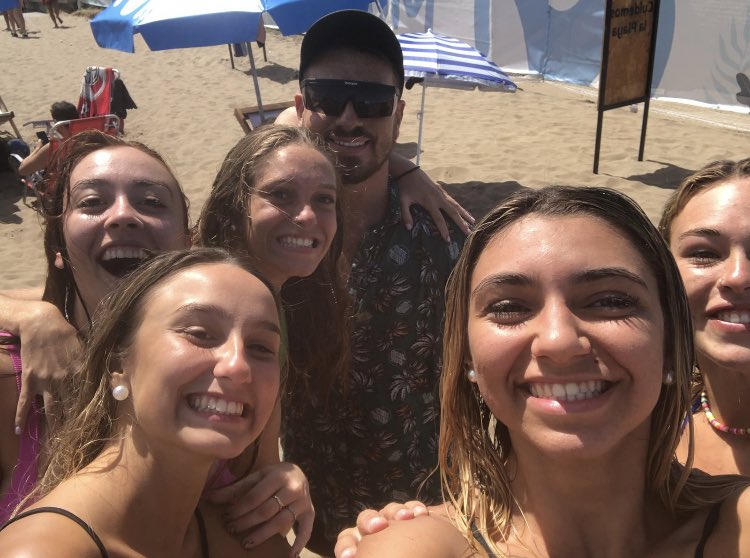 Frann_Garcia13's tweet photo. Que este twitt llegue a @balfederico para que se acuerde de nosotrAASSS🙏🏻🙏🏻🙏🏻🙏🏻💘 https://t.co/Gt0sTBccTA