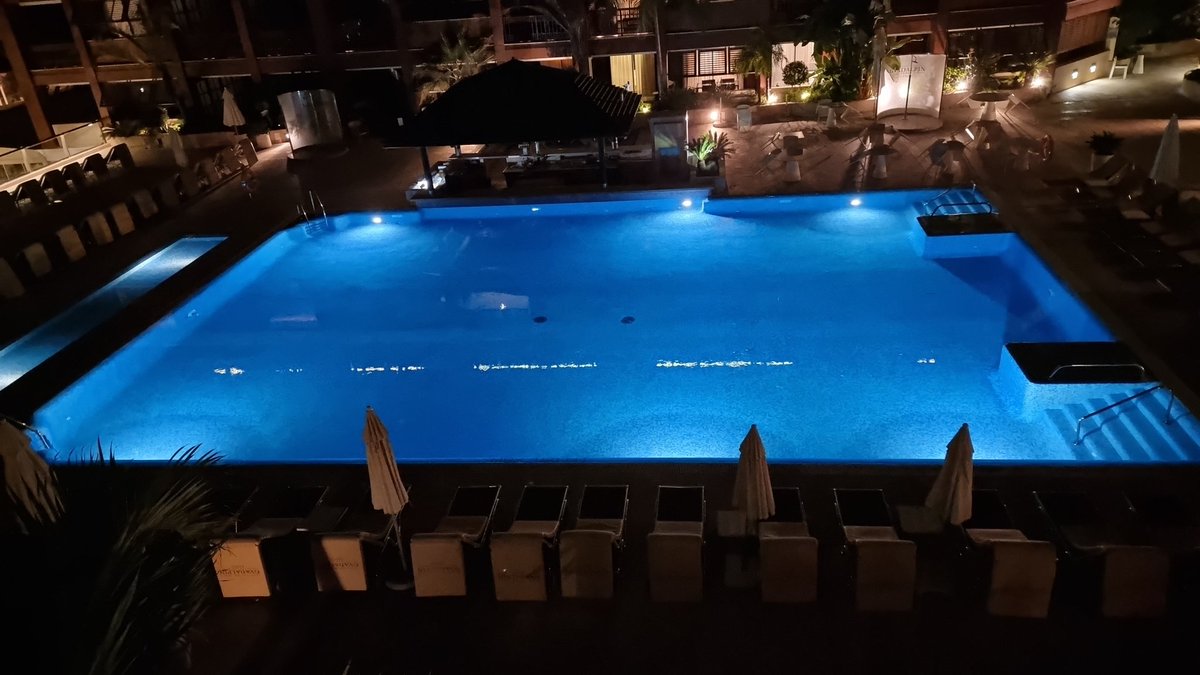 cryptocings's tweet photo. @ChrisRomanoC Enjoy your break and good to hear youre financial mind is at rest too! I've taken a weekend off too, weather is so so, but it's a break anyway and markets look OK but hey we all only invested what we could afford to lose right!! 🙂 https://t.co/gJahojaJfo
