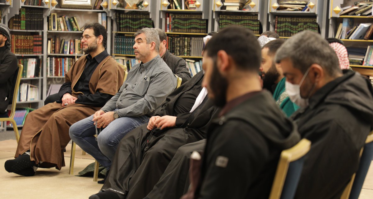 Sheikh_alHabib's tweet photo. الشيخ الآن في استقباله الأسبوعي للمؤمنين والإجابة على أسئلتهم https://t.co/eNPp2EbM2H