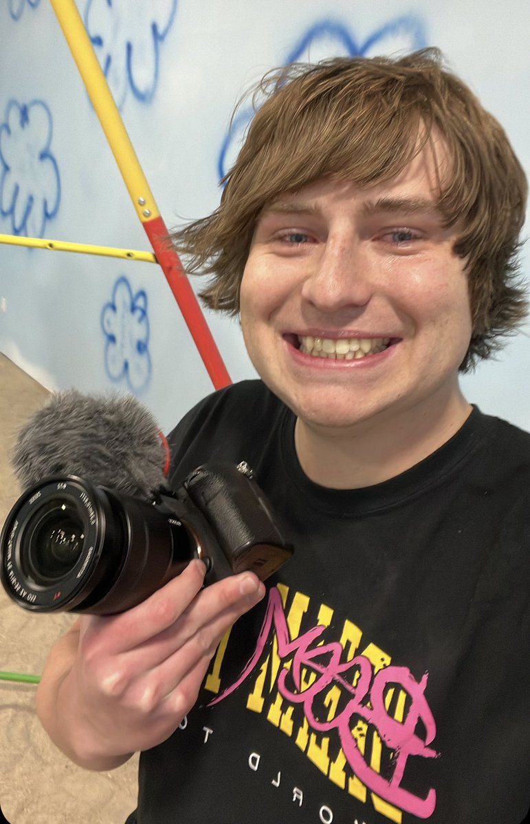 AHHHH ONE MILLION SUBSCRIBERS