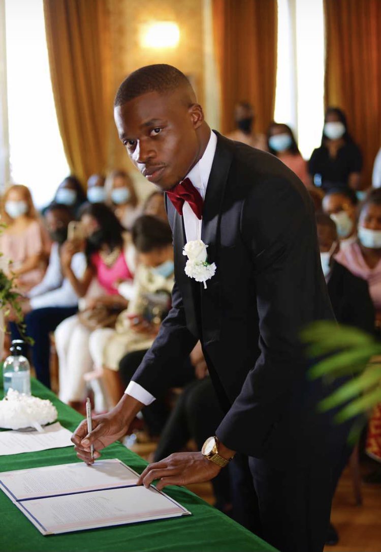 angequentin_'s tweet photo. 23 aujourd’hui je rends gloire à Christ pour ce qu’il a fait de moi♥️ 

Je viens vraiment de loin et Jésus a réellement donné un sens à ma vie ♥️🙏🏾 https://t.co/WTm63f3gnc