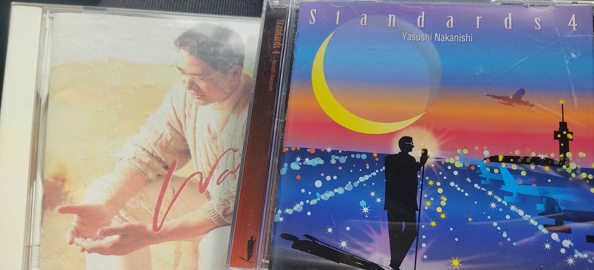 Tamaki N 最近の車で聴いている曲は 中西保志さんの曲ばかりです 声も歌も素晴らしい 大人のラブソングです いつかライブ行ってみたいですね 中西さんは還暦だそうですが 若いですね 全然見えないです 特に好きな曲は 想い出を閉じこめて