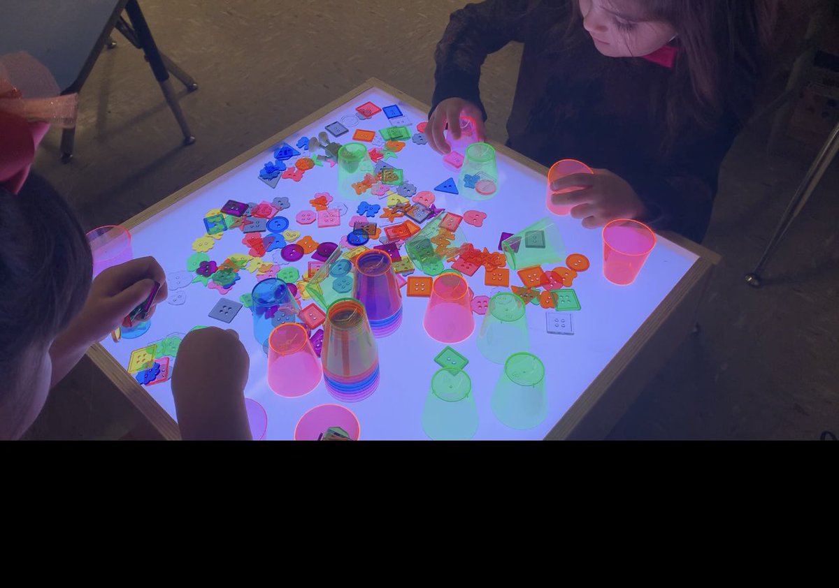 Julie Littke tweet media