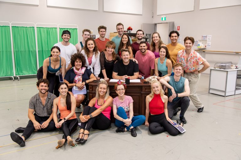 Chris_DanceLife's tweet photo. 💫DANCELIFE E-NEWS | 5 February - 2022 - https://t.co/YdpXNYw7Oy
Rehearsals start for @9to5au The Musical by @DollyParton PLUS so much more ... check out this week's INDUSTRY NEWS at https://t.co/BilqParjQb https://t.co/m0s3DFOckP