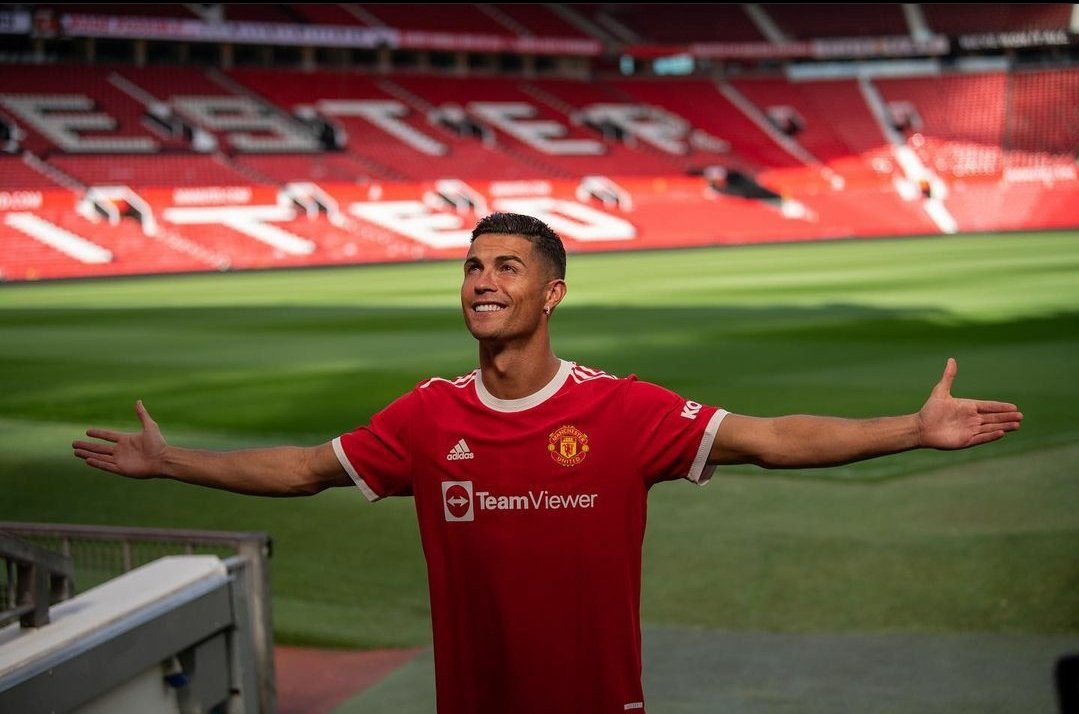 PHOeNIx_CR7's tweet image. Happy birthday cristiano 🐐