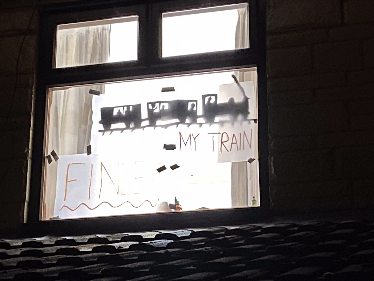 WindowWotton's tweet image. Three windows at Blackwood, Coombe thanks to Finley’s train window.