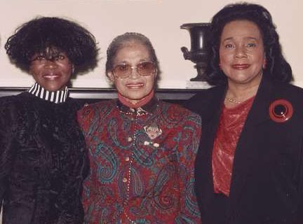 So much greatness.

#BlackHistoryMonth #WomenSoulOfTheMovement #RosaParks #CicelyTyson #CorettaScottKing
