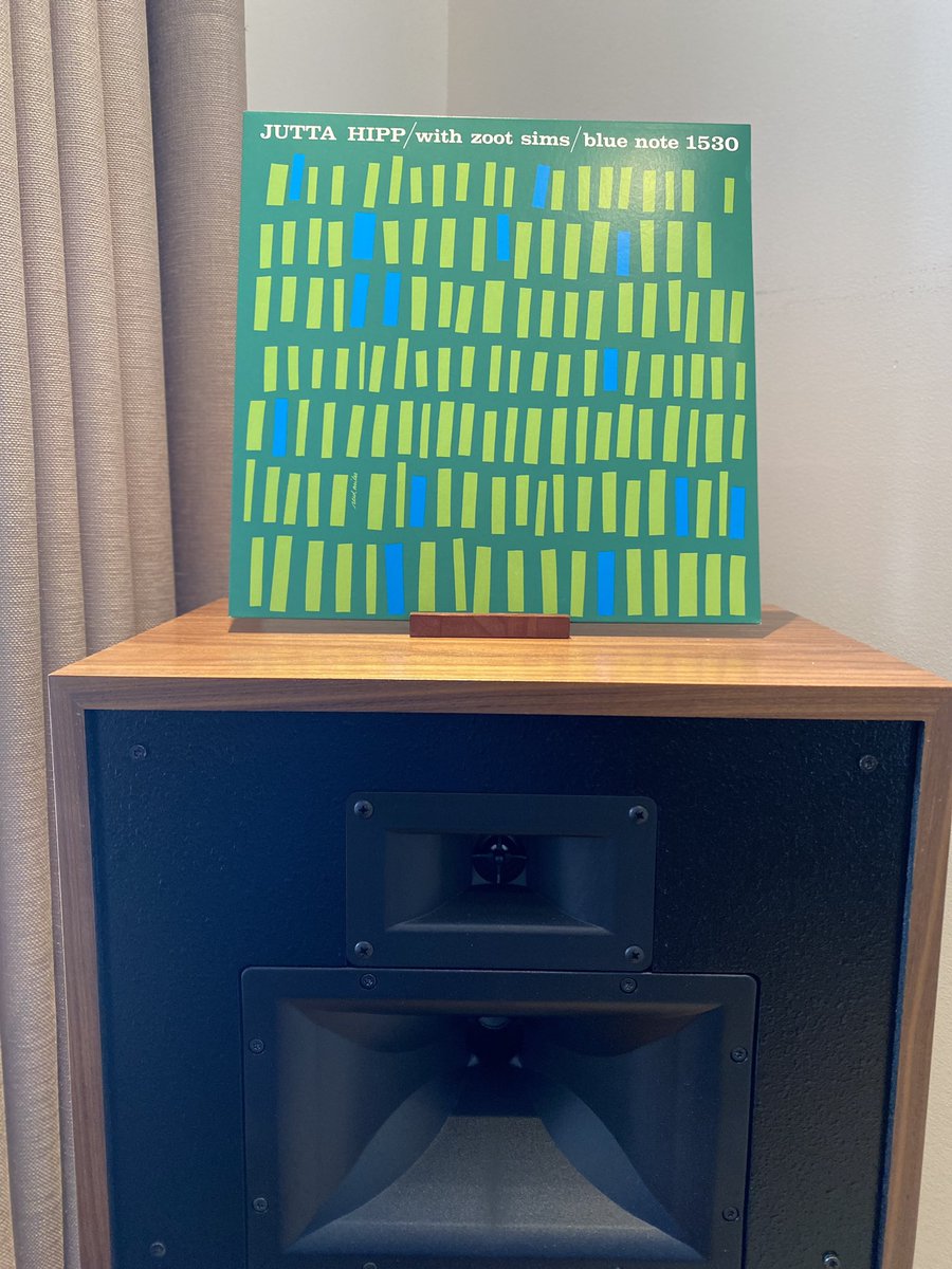 Spinning <a href="/bluenoterecords/">Blue Note Records</a> Jutta Hipp with Zoot Simms. This album is best described on the liner notes, ~it’s like an improv jazz club experience. Hipp’s life story is fascinating, please read it: <a href="/AaronGilbreath/">Aaron Gilbreath</a> article about her longreads.com/2017/08/04/the…
#28records28days