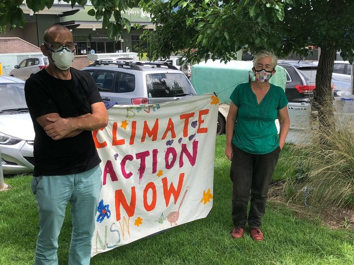 BegaGreens's tweet photo. On climate change, Peter Haggar, Greens in the #BegaByElection says: we’ve been copping it; drought, mega-bushfires, floods, even the pandemic – they’re all part of it. The Greens don’t take fossil fuel donations like the big parties. Authorised by Peter Haggar, 210 Carp St Bega https://t.co/qVAD916bO7