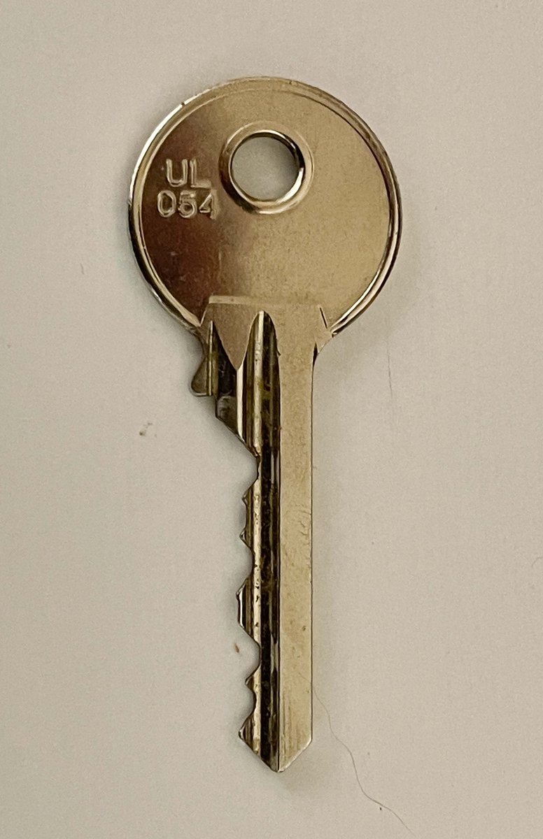 brianseast's tweet photo. @Se_Railway Hi there.  Just report I found a key at Canterbury West Station next to bicycle storage area on 04/02/2022 at around 23.00 and will be handled in to staff tomorrow (05th) asap. Here are the photos of the key found showing both sides. Thank You Brian. https://t.co/W2gYa6UvUL
