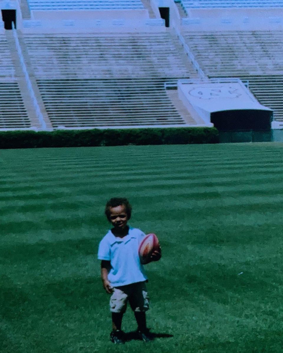 It was only right… Committed!!💙 <a href="/CoachMackBrown/">Mack Brown</a> @SparkyWoodsUNC