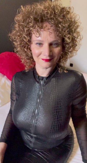 Busco a Jacks. no te pierdas este video y c&oacute;mo me masturbo.  BUSCA T&Uacute; MI ONLYFANS  dont miss this fetish<a href="/tag/porn"class="tags"><span>#porn</span></a><a href="/tag/milf"class="tags"><span>#milf</span></a>