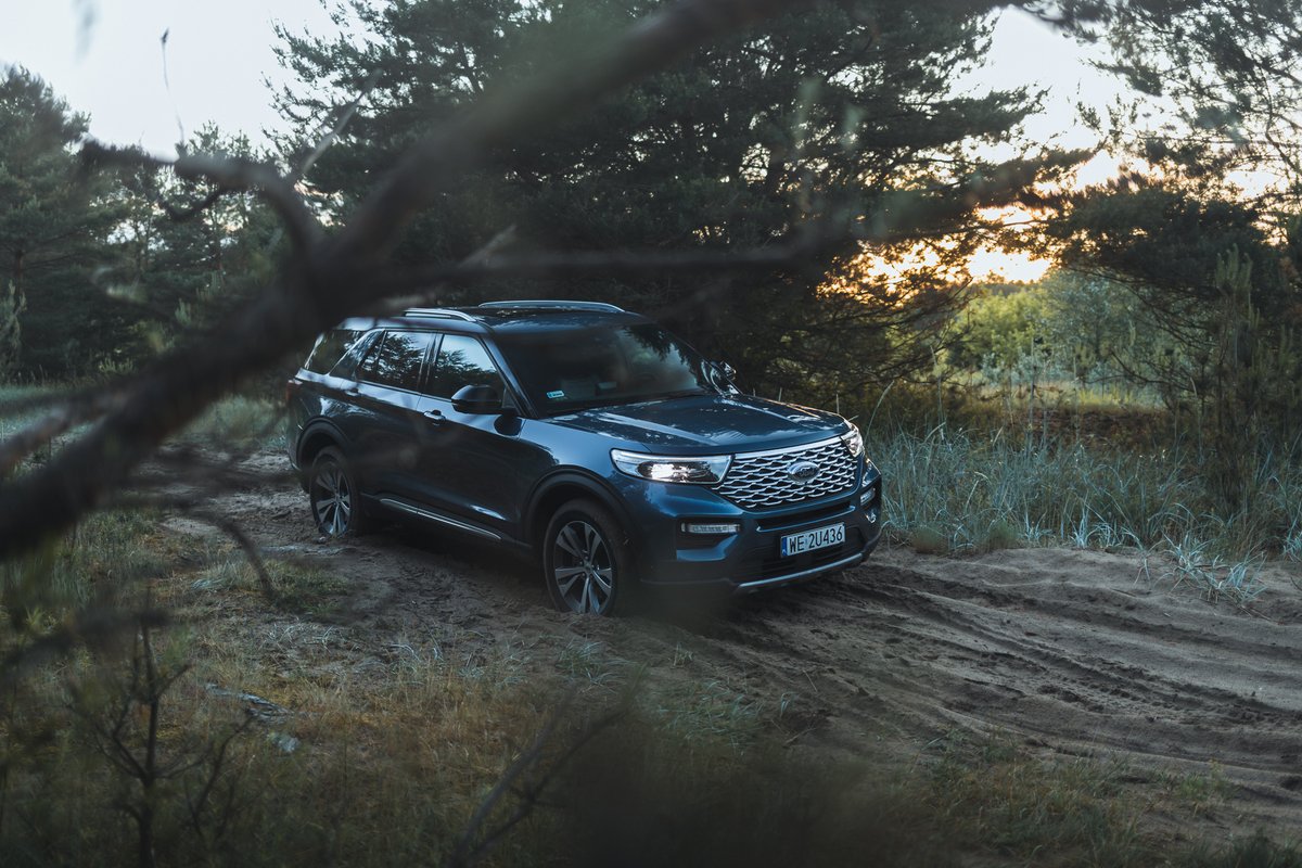 FordPolska's tweet photo. 👉#FordPolska
▫️ Weekendowo witamy się z Wami #FordExplorer Plug-In Hybrid i przebitkami z podróży po Polsce😎
Amerykańska legenda gotowa na każdą drogę!😉
Dzień dobry
#GoSUV #GoElectic⚡️ https://t.co/jty780ffKa