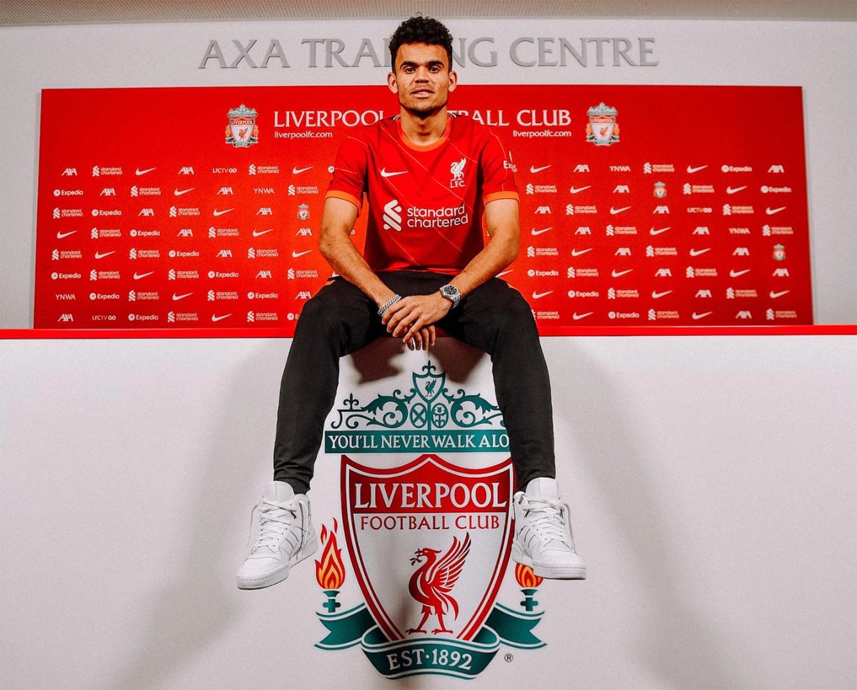 LFC_es's tweet photo. ¡Bienvenido Luchito! 🇨🇴
#YNWA https://t.co/SIicQMBcpg