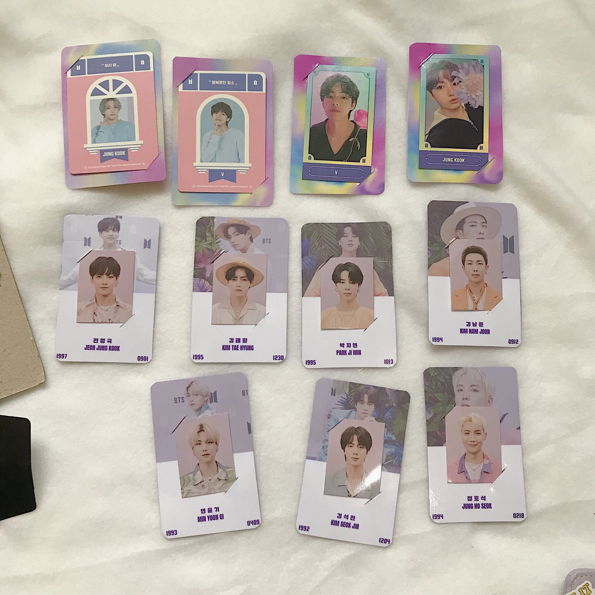 tanniektae's tweet photo. festa & bts sg 22 id holders !! AHHHH THANK YOU, @SweetNightph95 @taekookscafe_ ππ
pABUDOL NA RIN KAYO SKFKSKFJJD https://t.co/Te4uPFgWv6