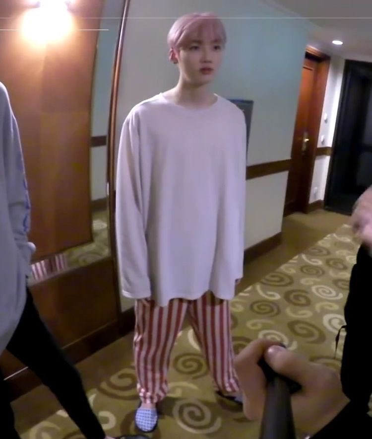 뉴케찹가지러간사이에햄버거훔쳐가기