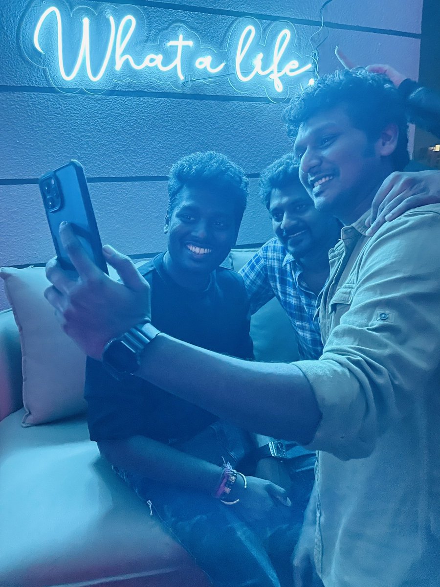 jigar_offcl's tweet image. #Vaathi @dhanushkraja 

               🔄                              ❤️