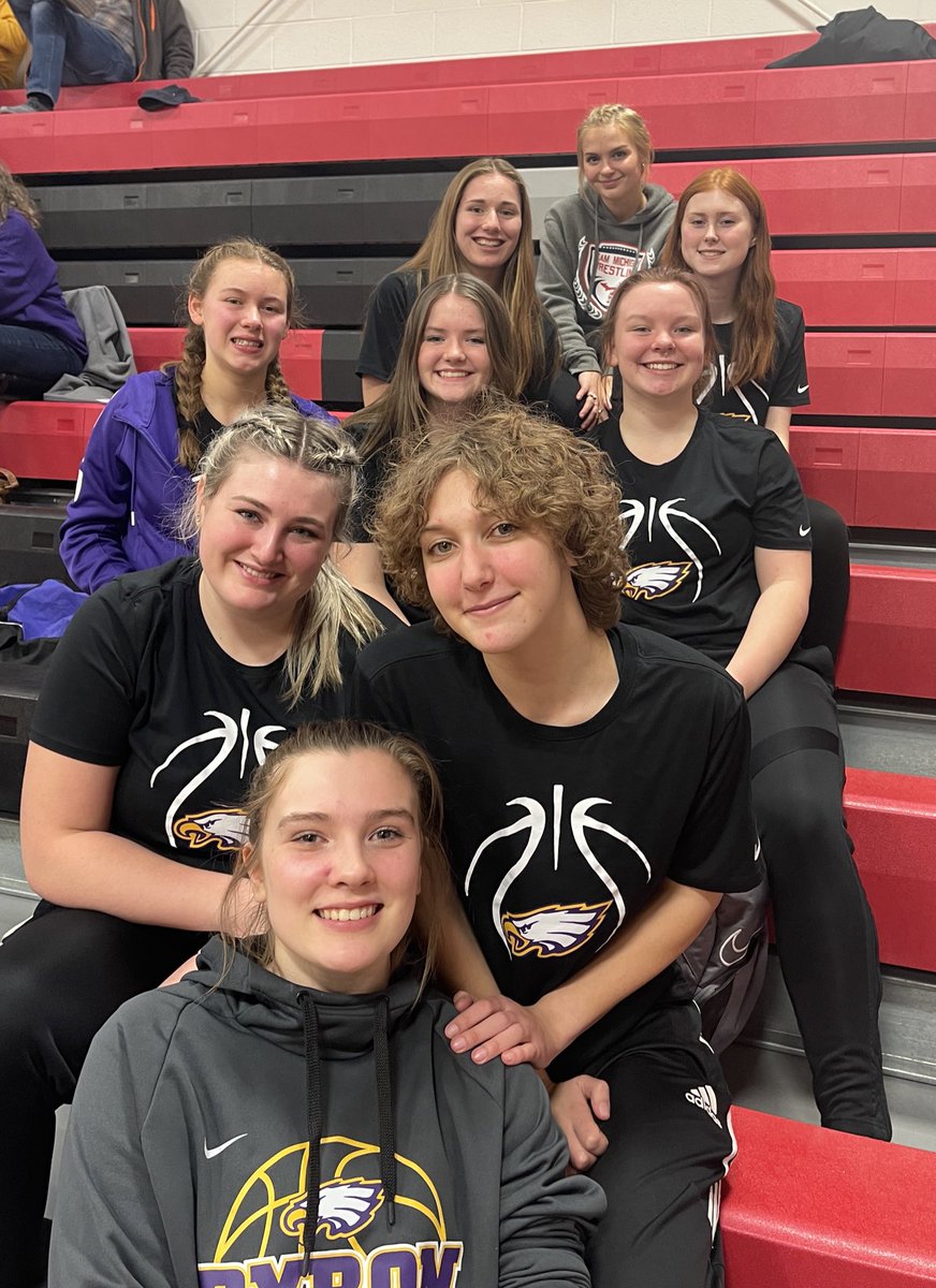 All smiles after an OT win in Montrose tonight! Byron 49, Montrose 46.

<a href="/jordan_huhn00/">Jordan</a> w/ 15 pts, <a href="/ForgieReese/">Reese Forgie</a> w/ 14, Mya Foster w/ 11 and @SchottHaylee 6.