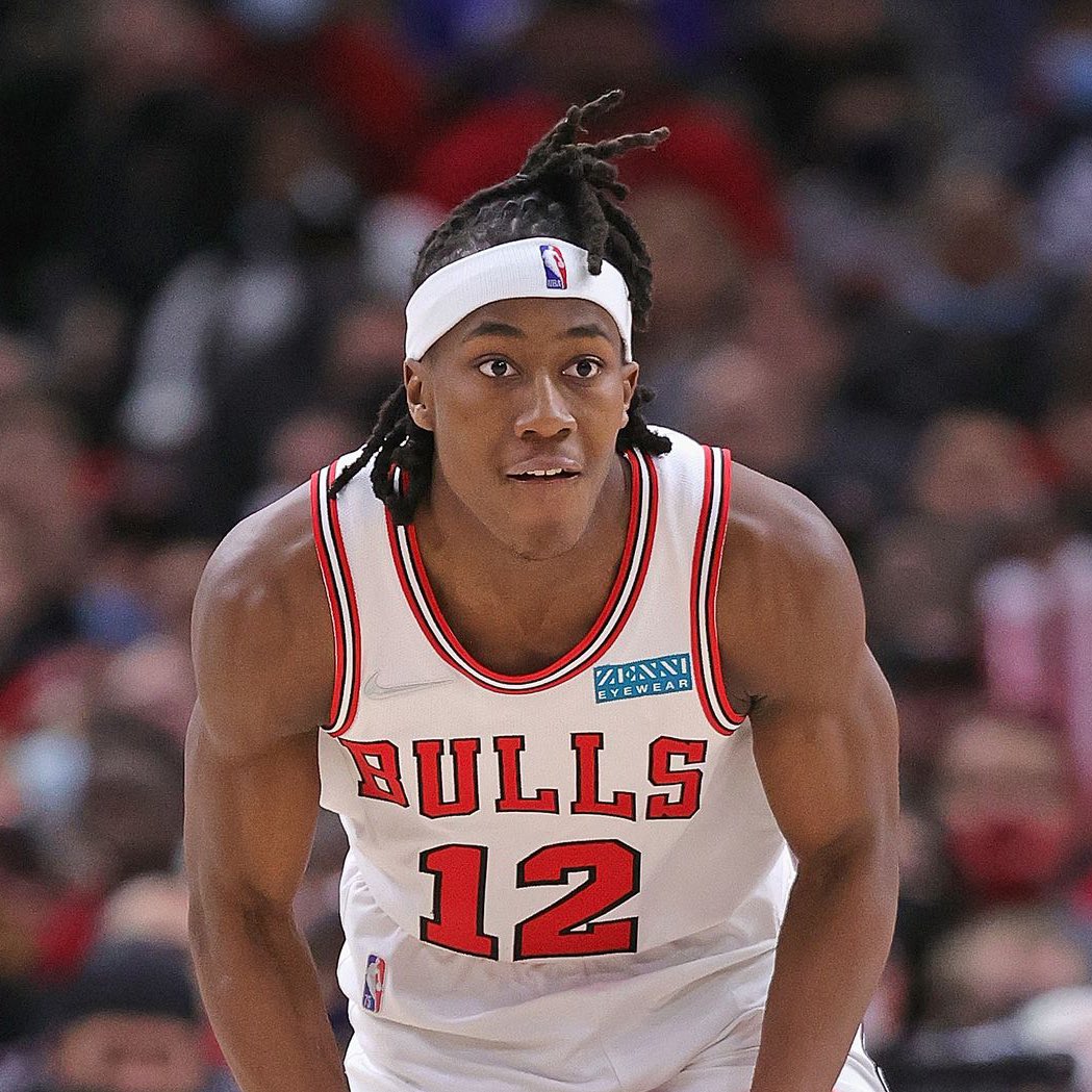 Ayo Dosunmu tonight:

15 Points
14 Assists 
2 Steals
67% FG

Underrated. 🔥