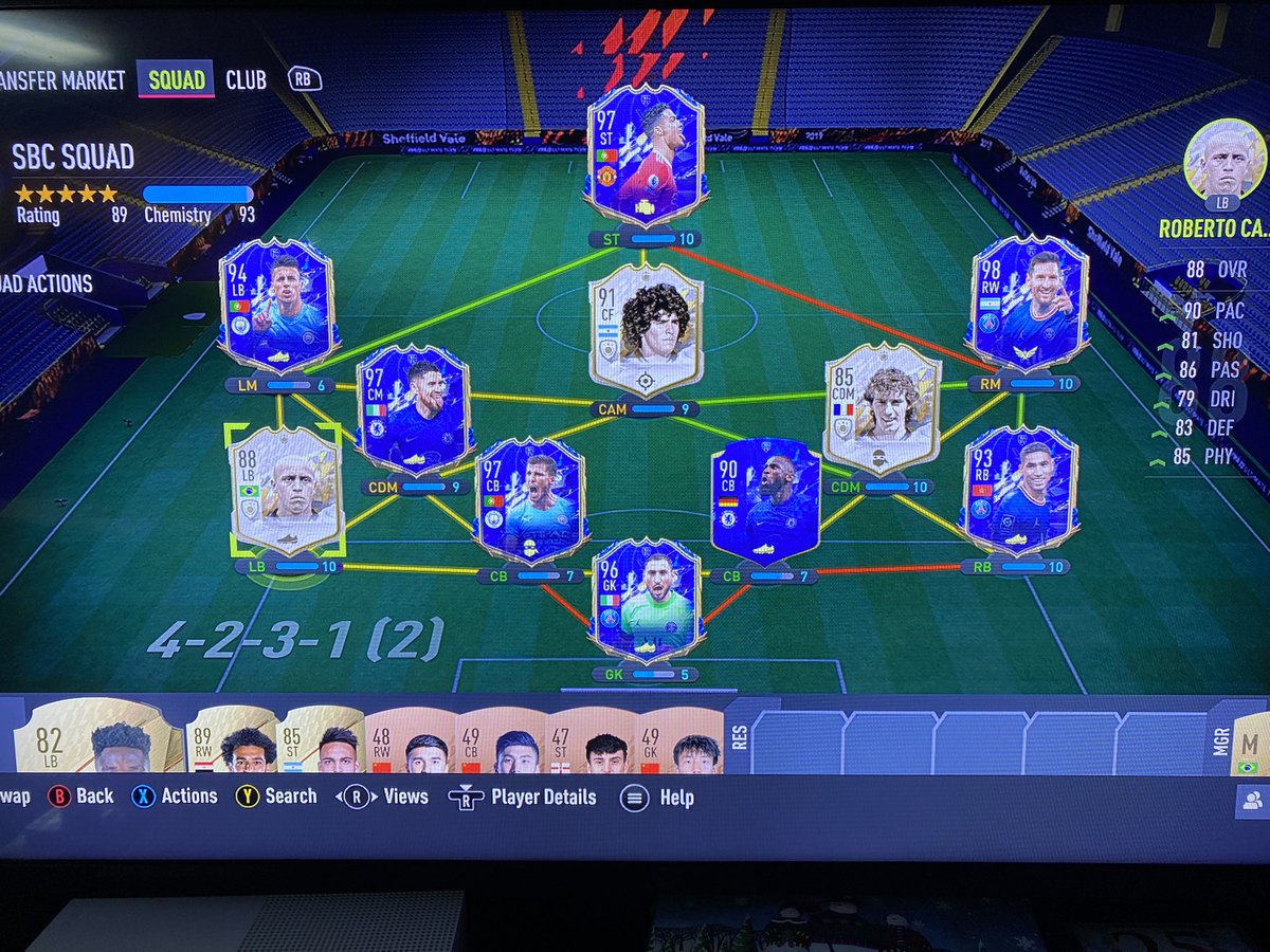 Ryan50058864's tweet photo. @FUT_Rory i packed 7 totys all untradable https://t.co/XiaO1yd9q9