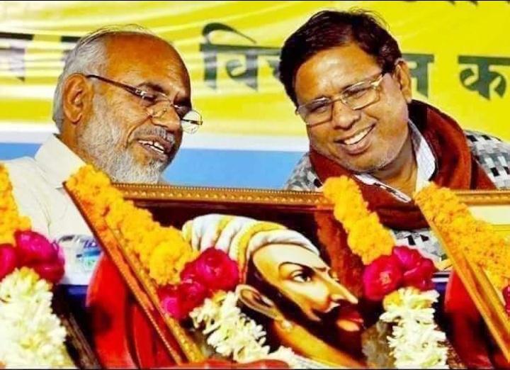 No one knows what is sacrifice.
No one Shines without sacrificing.
Waman Meshram is the real Shine Star
#राष्ट्रीय_परिवर्तन_मोर्चा