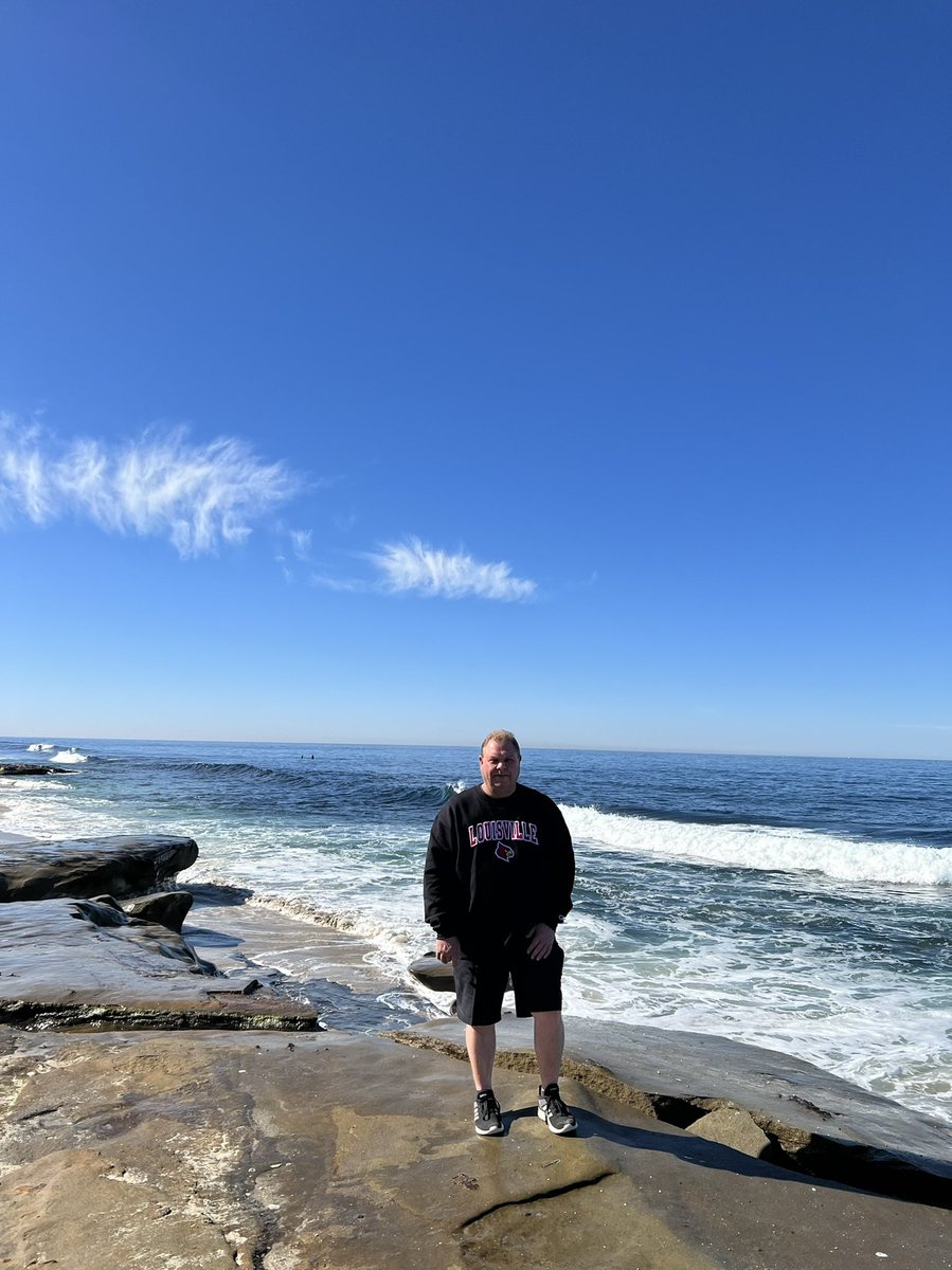 Rockin the ville in La Jolla where you at @_pierceclarkson @UofLFootball <a href="/ULFBRecruiting/">Louisville FB Recruiting</a>