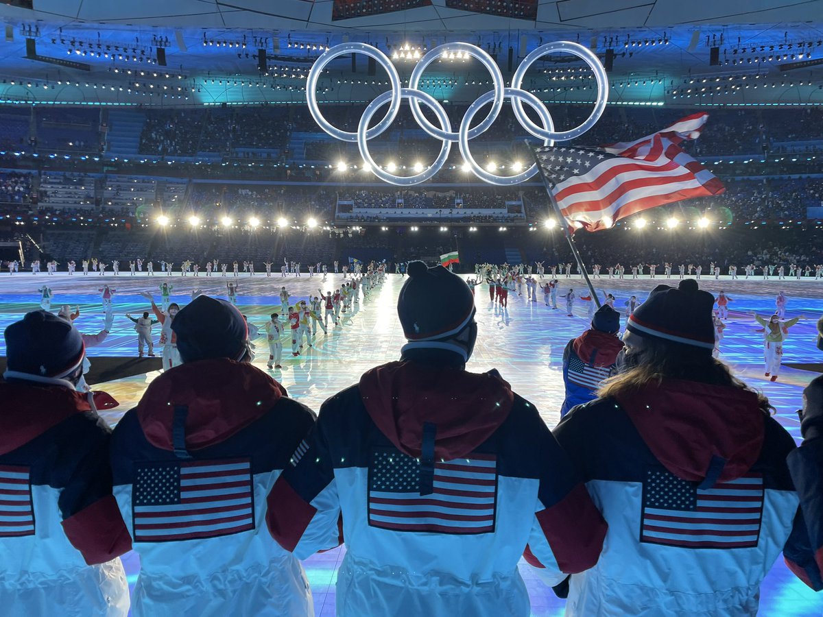 NBCOlympics's tweet photo. This photo. ❤️

Members of the U.S. Olympic Curling Team walked arm in arm into the #OpeningCeremony. (via @colinhufman, @heccabamilton) https://t.co/10yraKVBn4