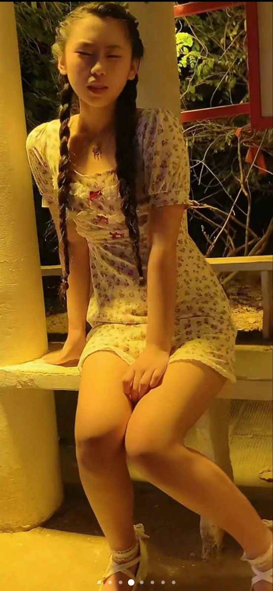 leichenyang3's tweet photo. 反差婊母狗芷艾被调教 https://t.co/HYhwcks2j5