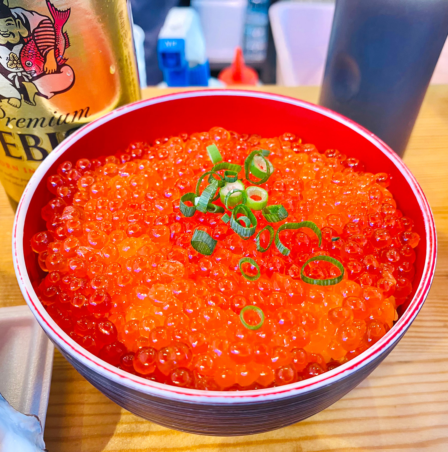 せんべろnet 上野 魚草 ワンコインのいくら丼に舌鼓 アメ横で一人飲みにおすすめの魚屋さんの立ち飲み T Co Anjb9ioihg あれもこれもall500円 らっぱ飲みビールを片手にいくら丼と生牡蠣を味わう至福の昼酒 T Co Ucdz2cxkp8 Twitter