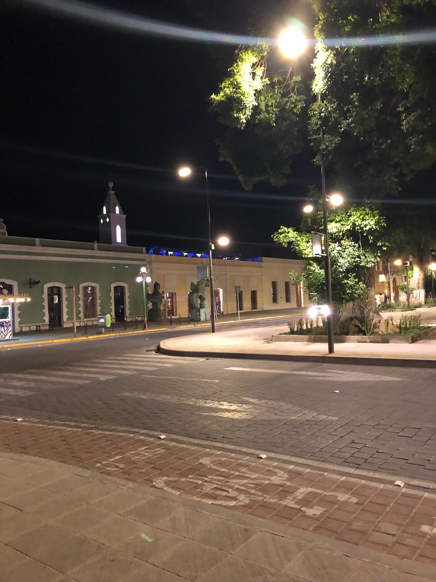 GClark_CA's tweet photo. Belleza de Tlaxcala de noche… https://t.co/IewAdWreGv