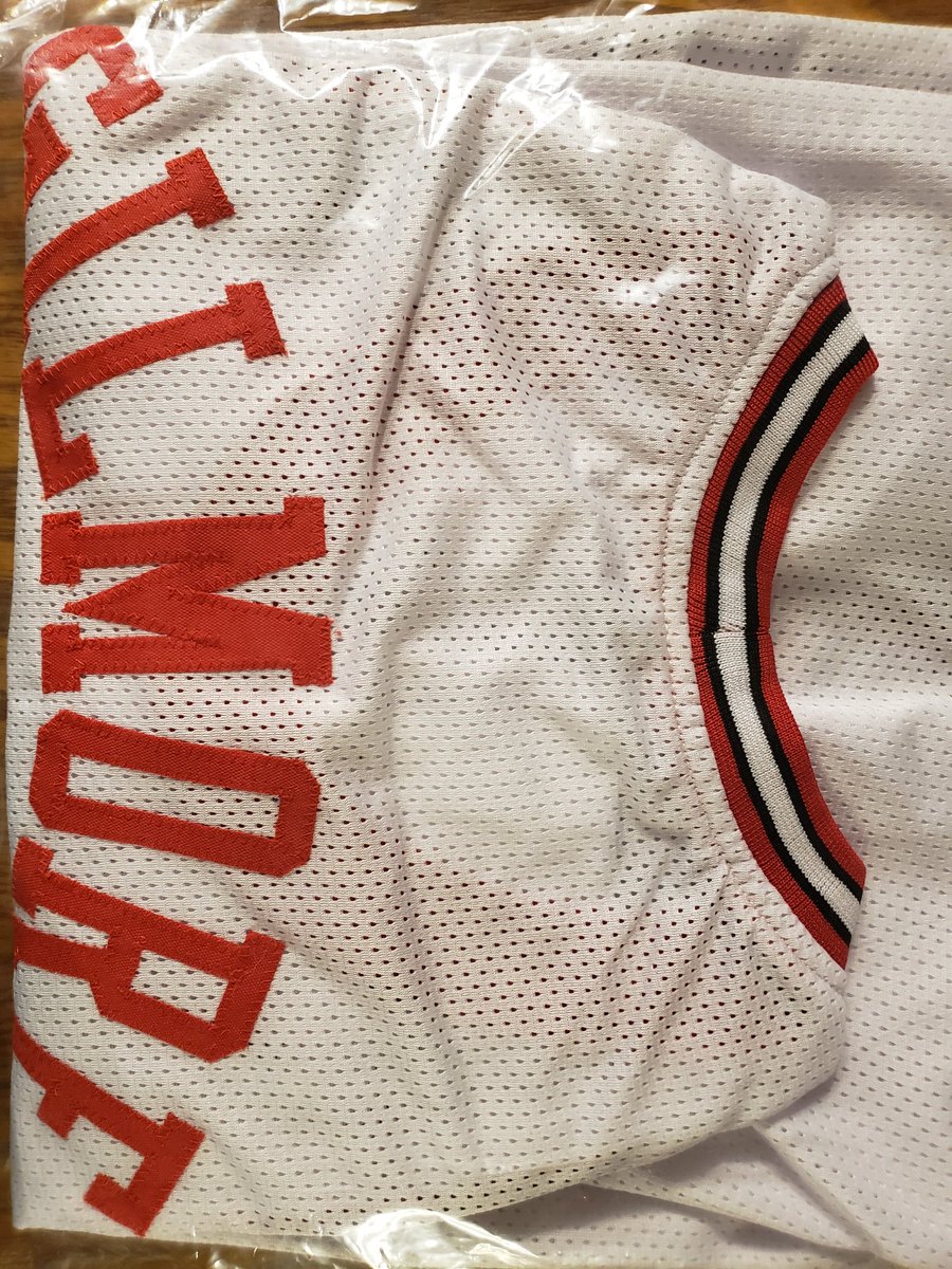 #SmokeBreaks / Mitch Mazur tweet media