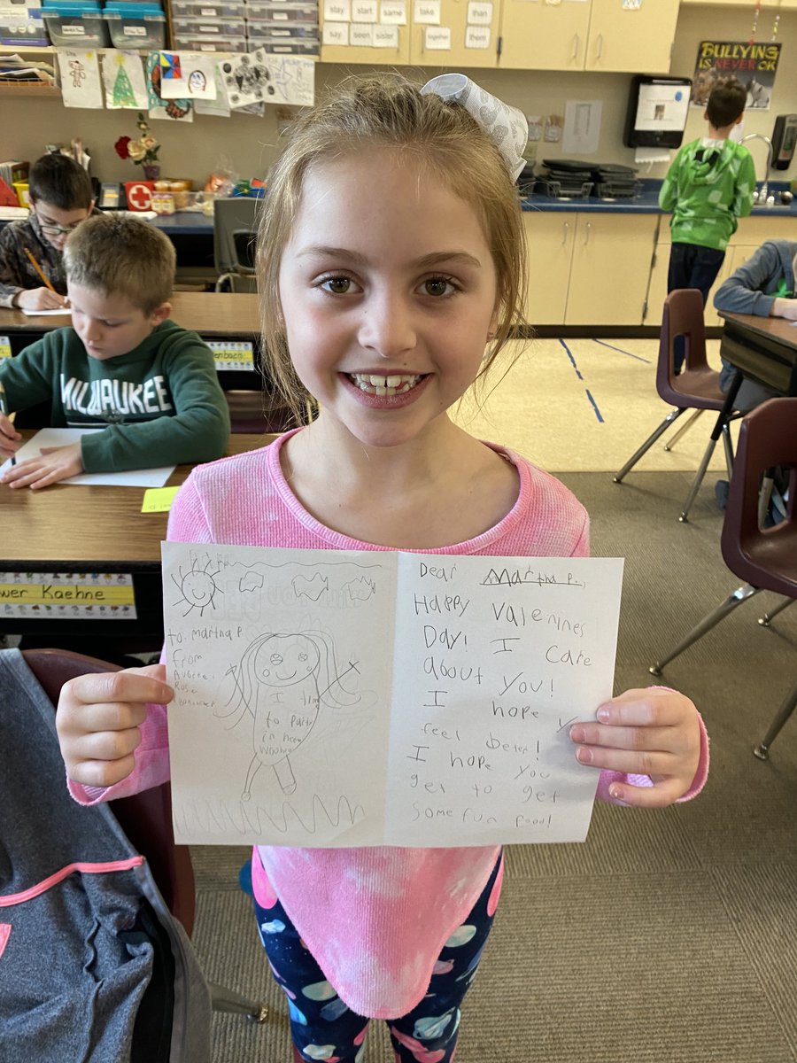 MissSears112's tweet photo. Students make valentines for residents of Kettle Moraine Gardens! #KSDpride https://t.co/T5DTT5aUDx